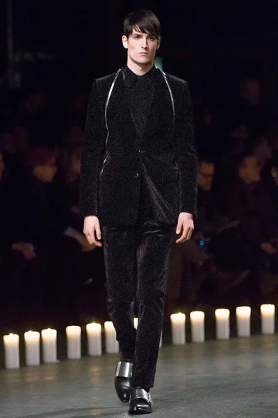 Look 36